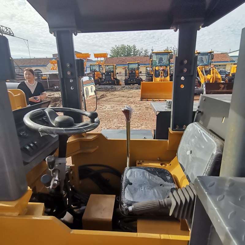 裝載機中首重工廠家直銷礦井裝載機巷道裝載機