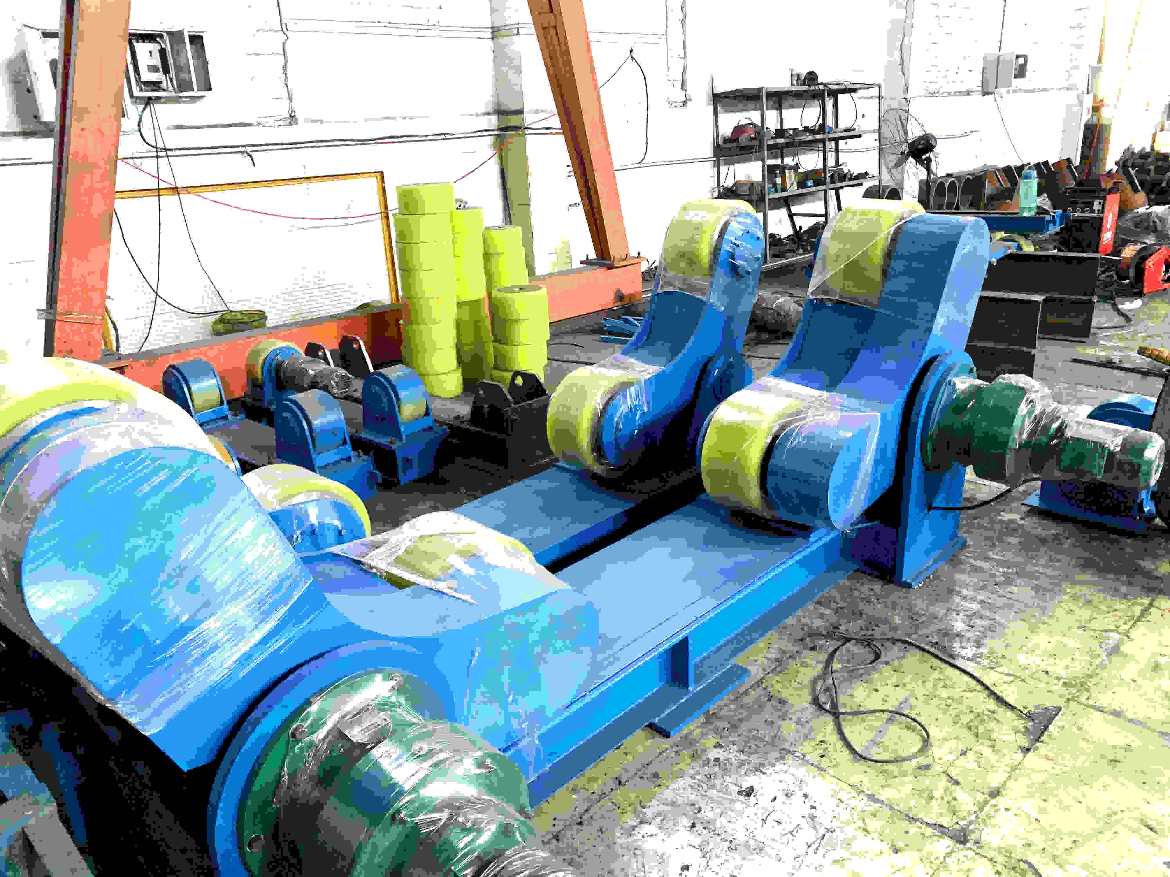 30噸自調(diào)滾輪架可調(diào)滾輪架