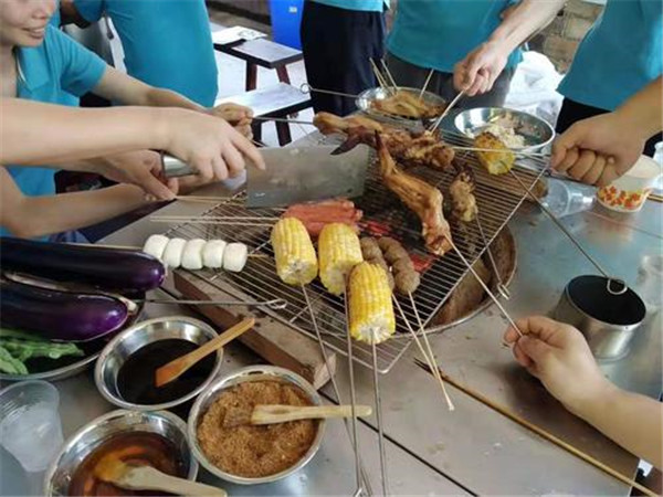 深圳田中園生態(tài)園農家樂可采摘做飯的