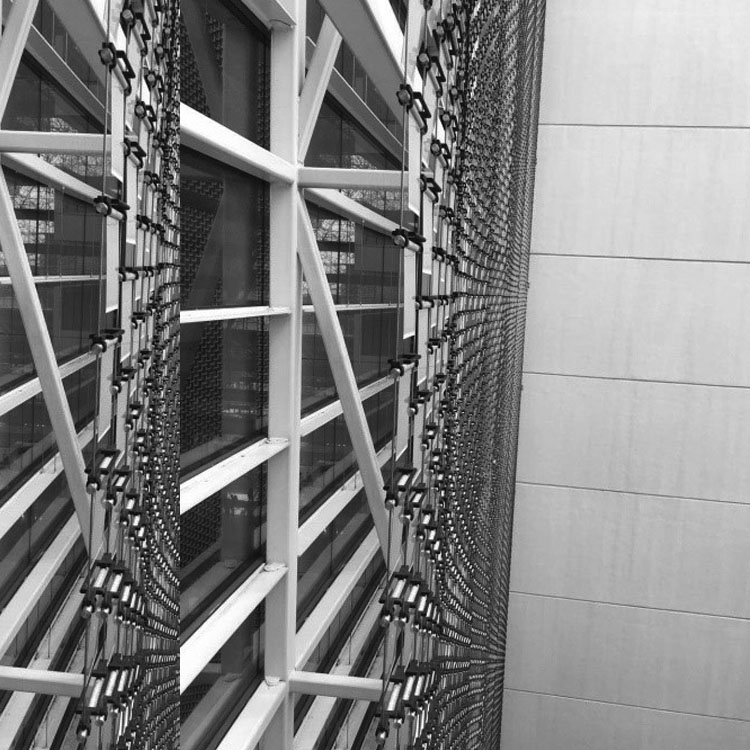 風(fēng)動(dòng)幕墻 風(fēng)鈴幕墻風(fēng)動(dòng)幕墻 不銹鋼風(fēng)動(dòng)幕墻特點(diǎn)