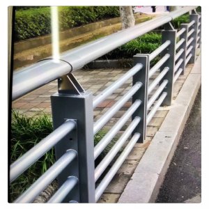 道路防護(hù)護(hù)欄