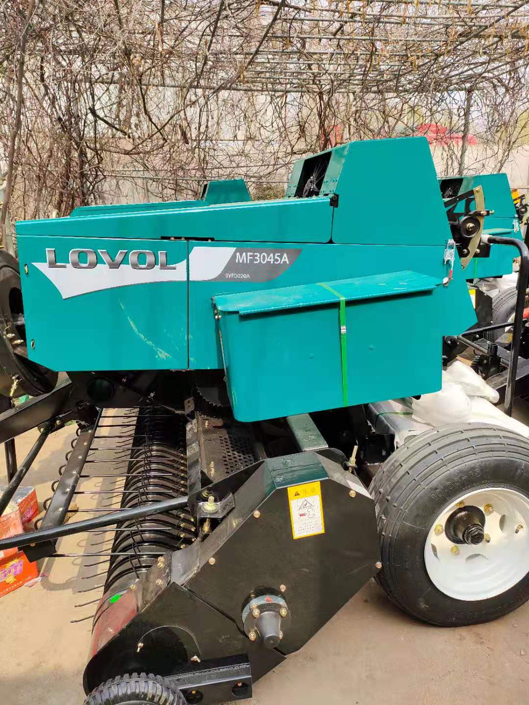 雷沃3045A  雷沃3045A撿拾打捆機(jī)  可以加裝單軸粉碎  雙軸粉碎