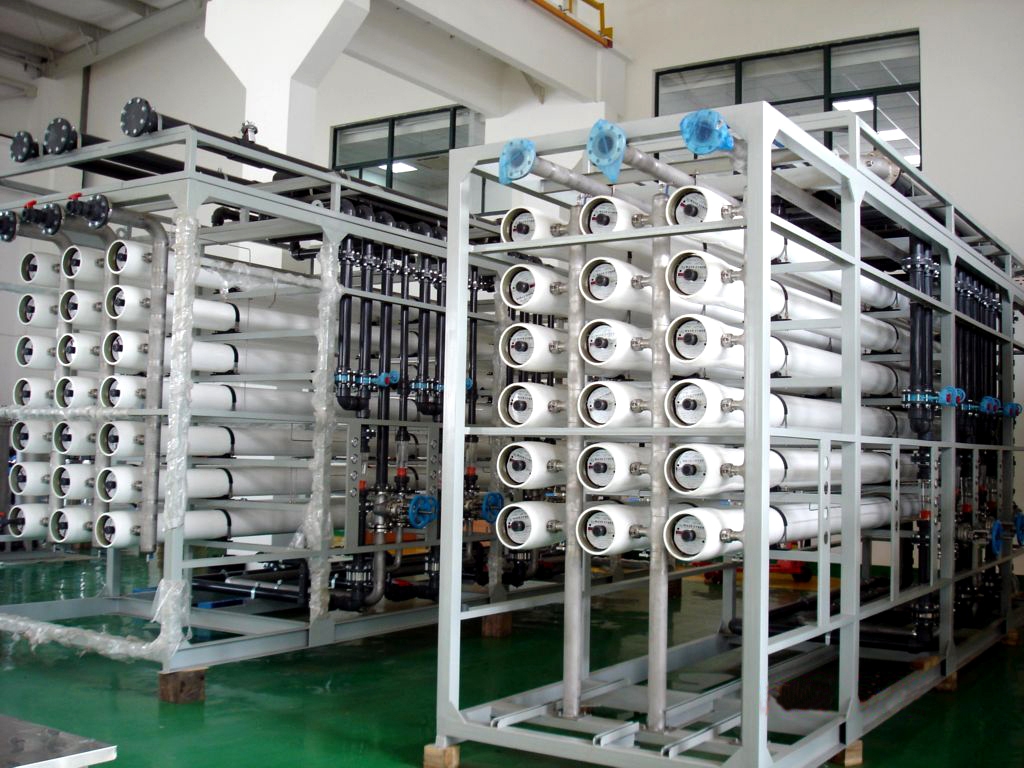 貴陽反滲透純水處理，反滲透純凈水處理設(shè)備