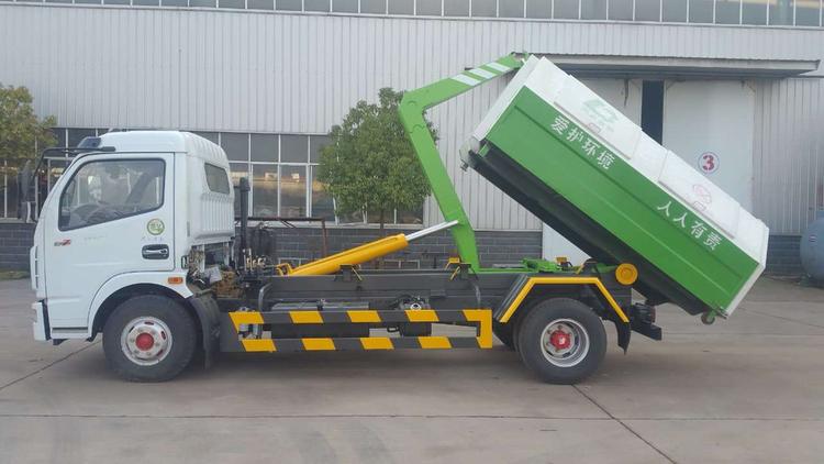 掛桶自卸垃圾車 四輪勾臂垃圾車  廠家報(bào)價(jià)  四輪勾臂垃圾車