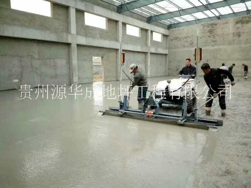 激光混凝土攤鋪整平機,整平設備,專業(yè)定制化生產(chǎn),個性化設計方案,作業(yè)效率高,質(zhì)量好