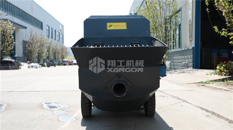 15kw混凝土輸送泵，小型泵澆筑泵，二次結(jié)構(gòu)輸送泵