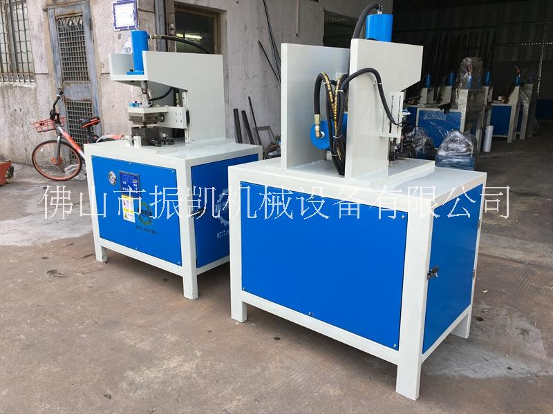 振凱機(jī)械鋁合金方管切角機(jī)不銹鋼沖45度一次折彎90度方框
