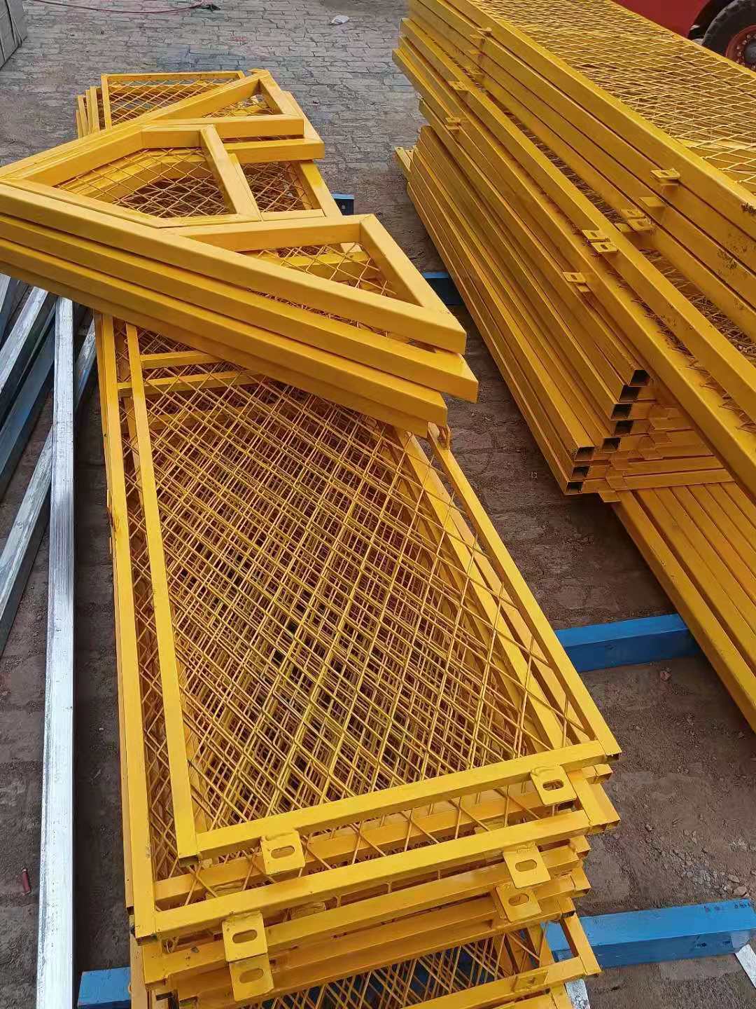 塔吊防攀爬價格  塔吊防攀爬供應(yīng)商