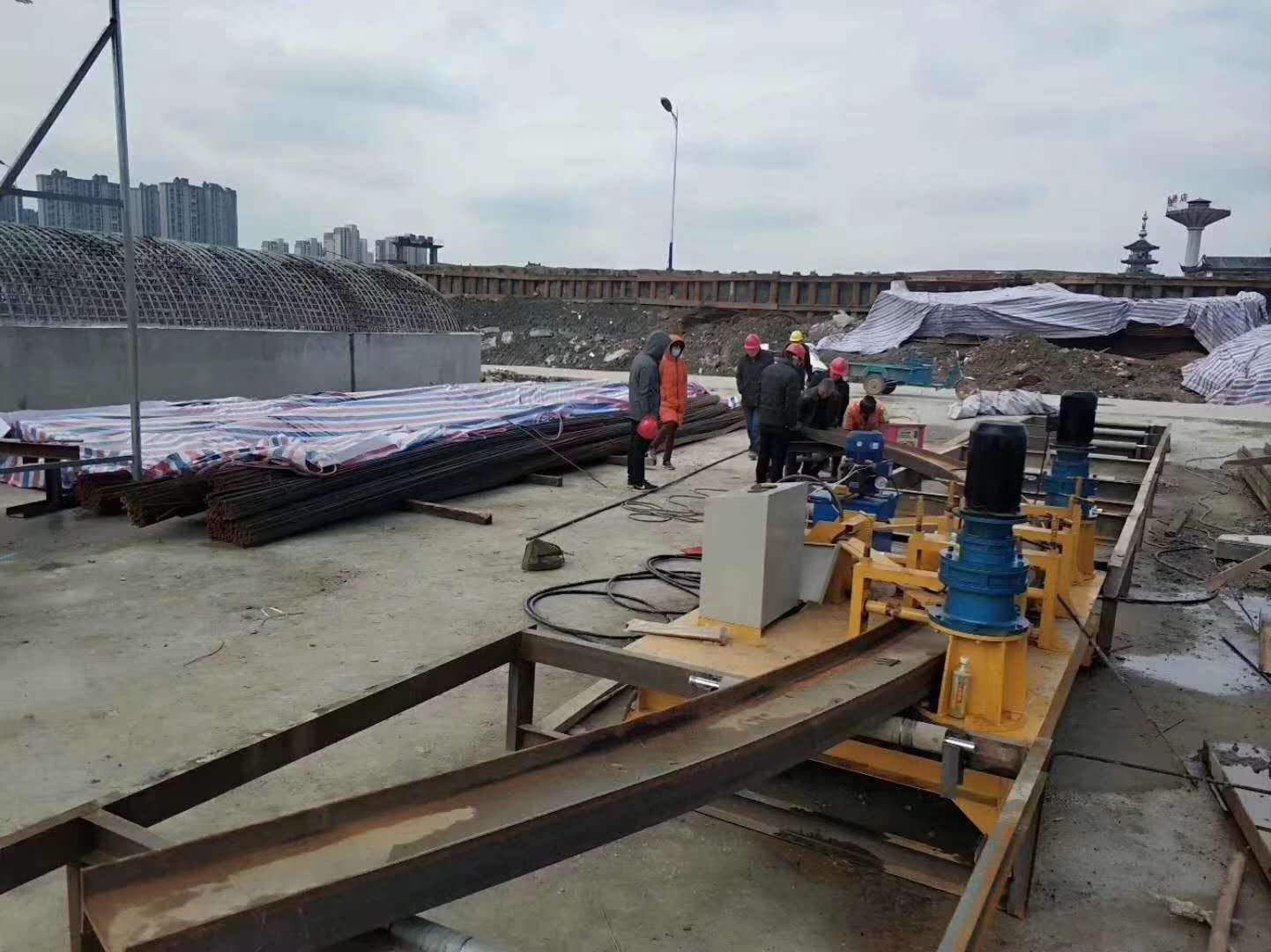 福建龍巖 114圓管彎拱機(jī)設(shè)備