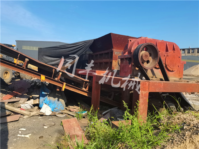 宜昌二手鋼筋頭撕碎機(jī)1800型出售19萬