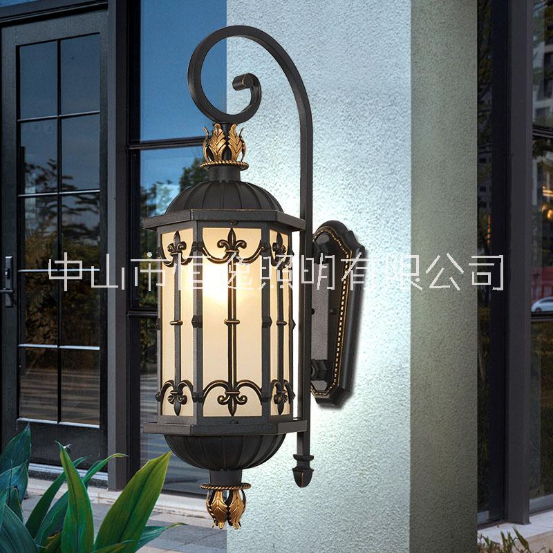 恒逸照明長工藝戶外壁燈