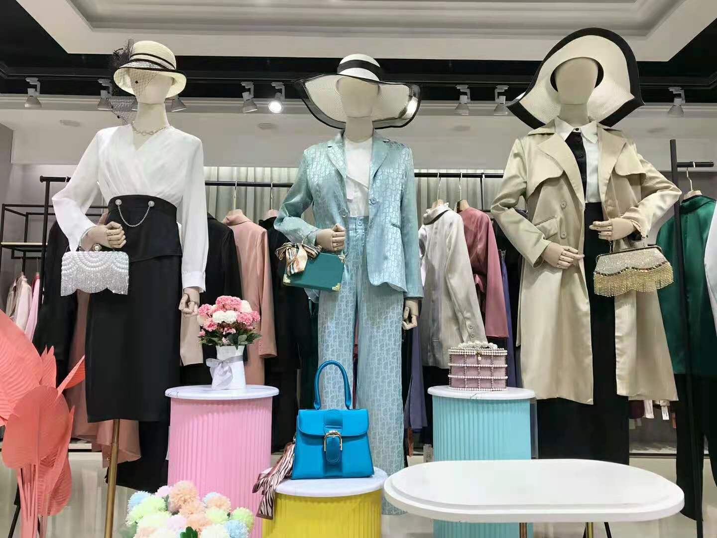 輕奢品牌珂萊迪奧2021秋三 標(biāo)齊全女裝品牌折扣尾貨批發(fā)