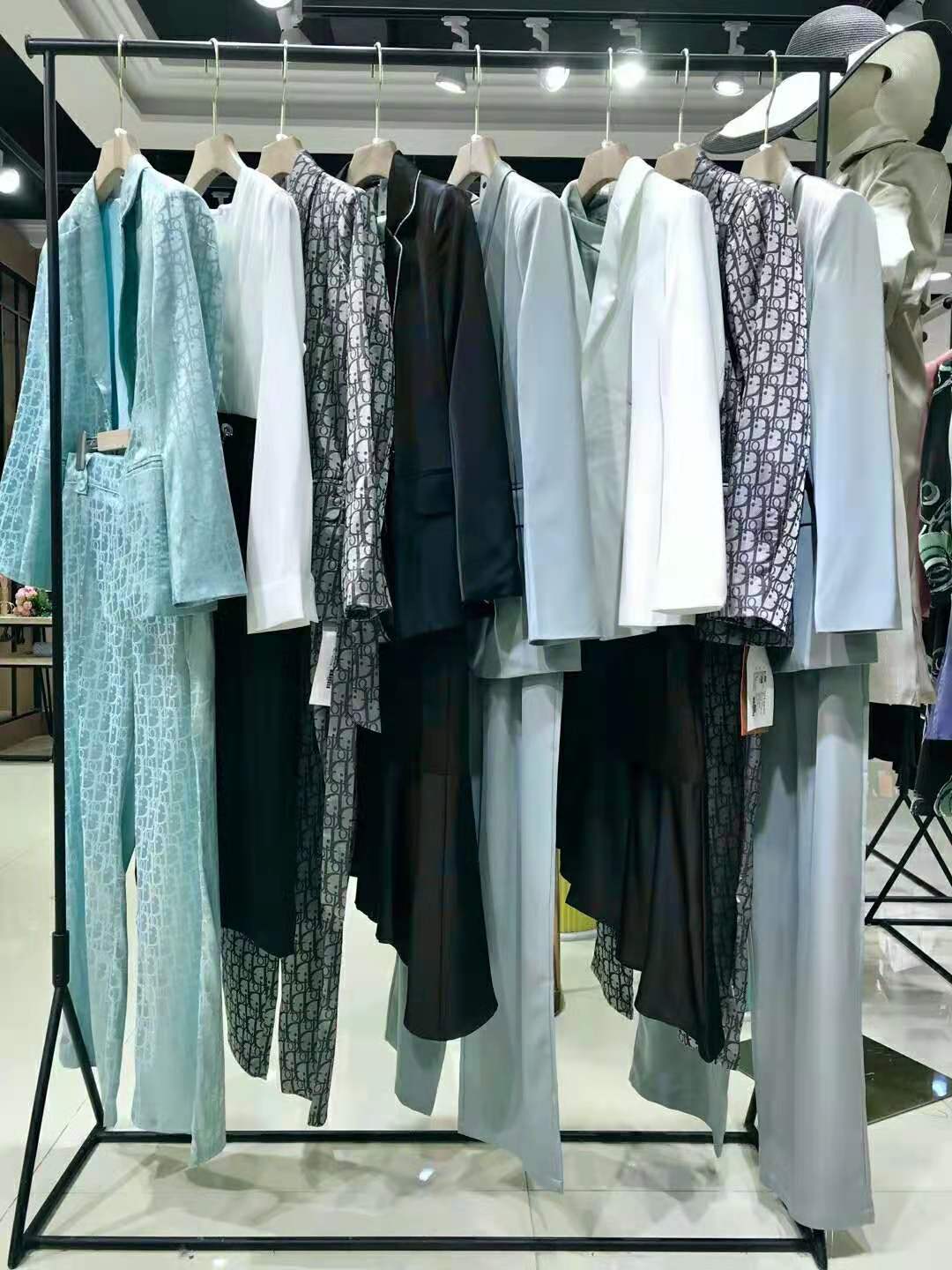 珂萊迪奧21秋專柜女裝折扣店一手貨源批發(fā)