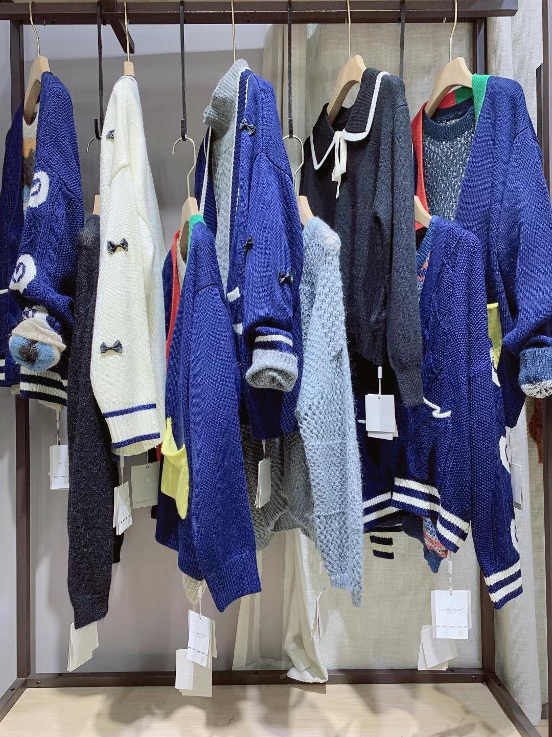 拉曼迪爾2021秋冬品牌毛衣女裝專柜正品直播貨源一折清倉(cāng)