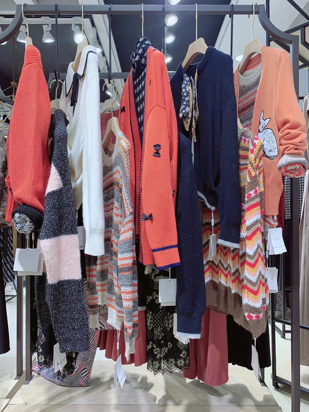 拉曼迪爾2021秋冬品牌毛衣女裝專柜正品直播貨源一折清倉(cāng)