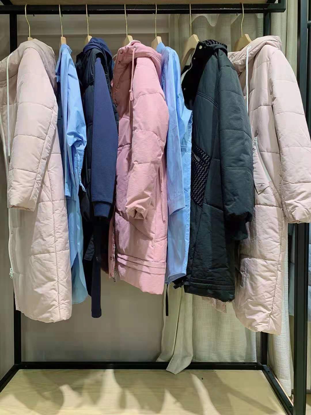 國(guó)內(nèi)品牌弗雷姆夫2021秋女裝折扣庫(kù)存尾貨走份批發(fā)