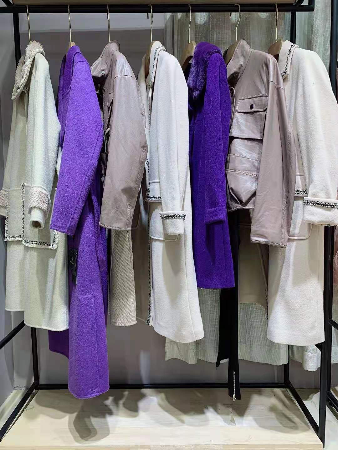 品牌歐絲蒂雅文2021秋冬折扣女裝庫存尾貨批發(fā)