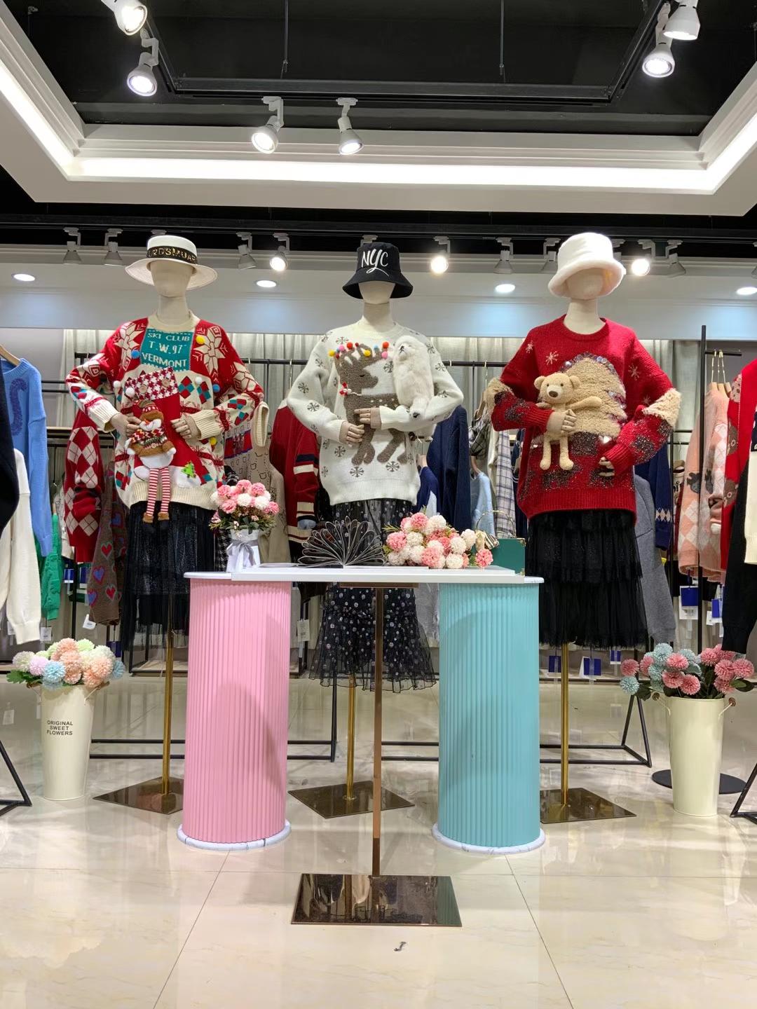 吉米小熊藍(lán)標(biāo)系列2021秋冬款品牌折扣女裝抖音快手直播一手貨源尾貨批發(fā)