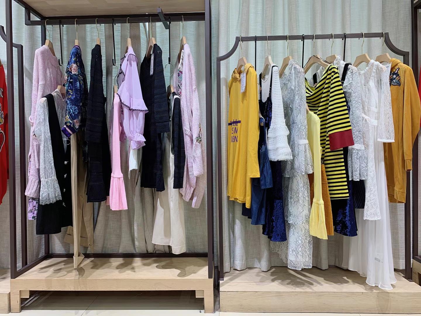 光線花園2021秋裝香港輕奢品牌女裝淘寶直播貨源供應(yīng)商