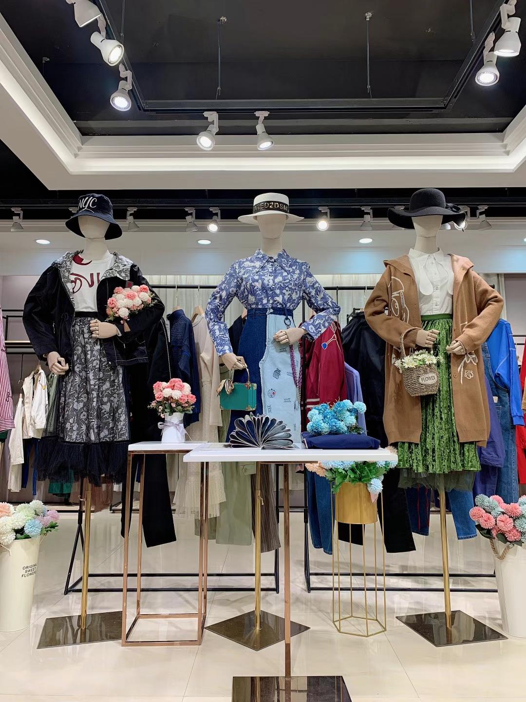 高 端休閑品牌布卡拉2021秋裝品牌女裝折扣批發(fā)供應(yīng)商價(jià)格