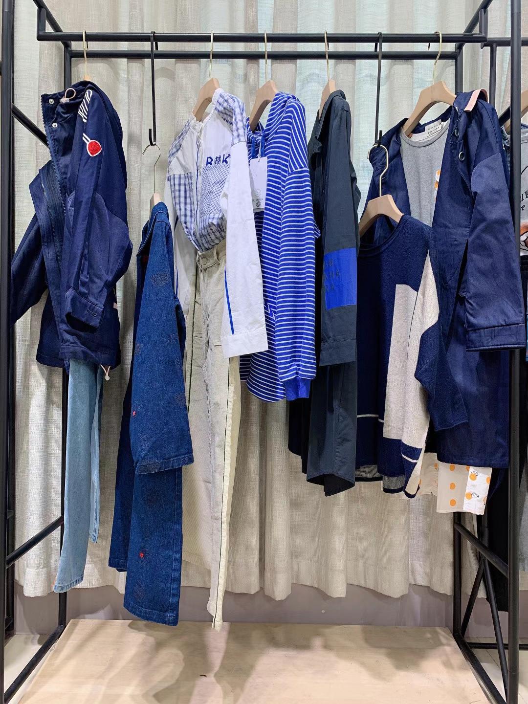 高 端休閑品牌布卡拉2021秋裝品牌女裝折扣批發(fā)供應(yīng)商價(jià)格