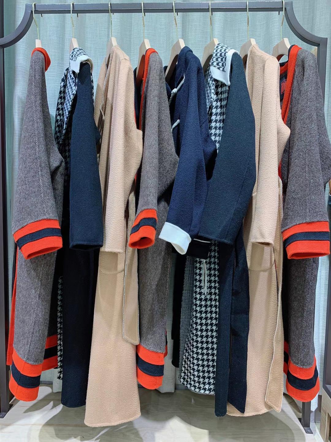 樸畫(huà)羊絨大衣2021冬款高 端剪標(biāo)專(zhuān)柜正 品女裝批發(fā)貨源一手 價(jià)格