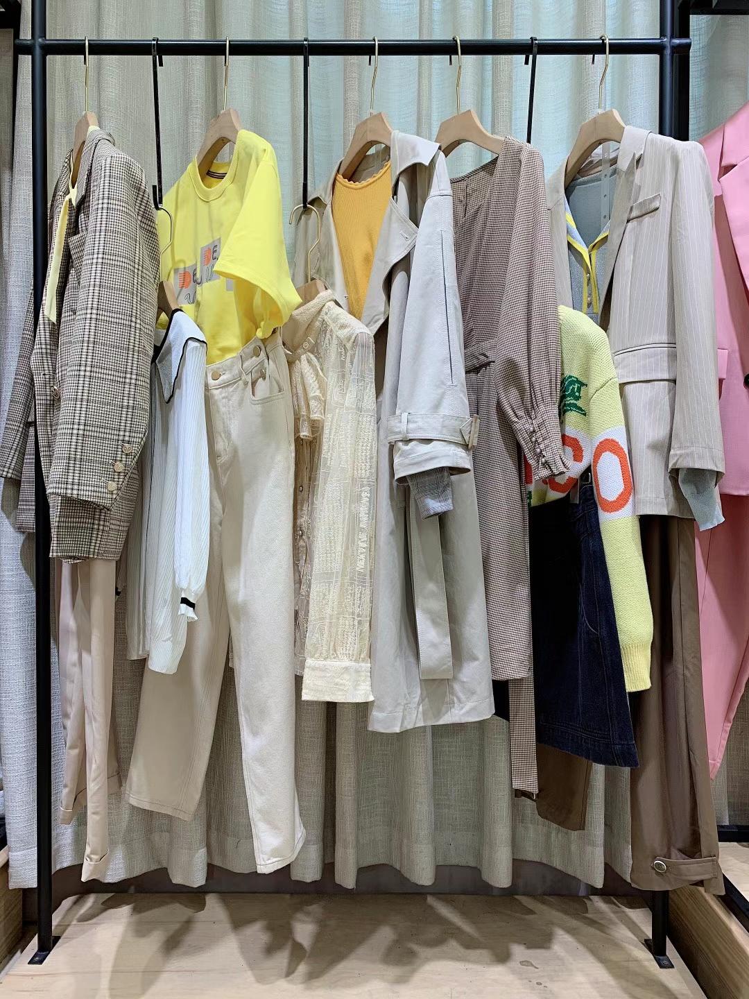 卡貝爾奈2021秋高 端輕奢品牌女裝尾貨批發(fā)