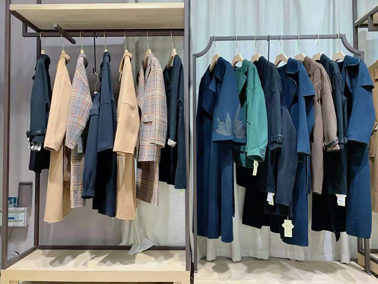 銀 鉆雙面絨羊大衣2021年冬品牌剪標女裝尾貨直播一手貨源供應(yīng)