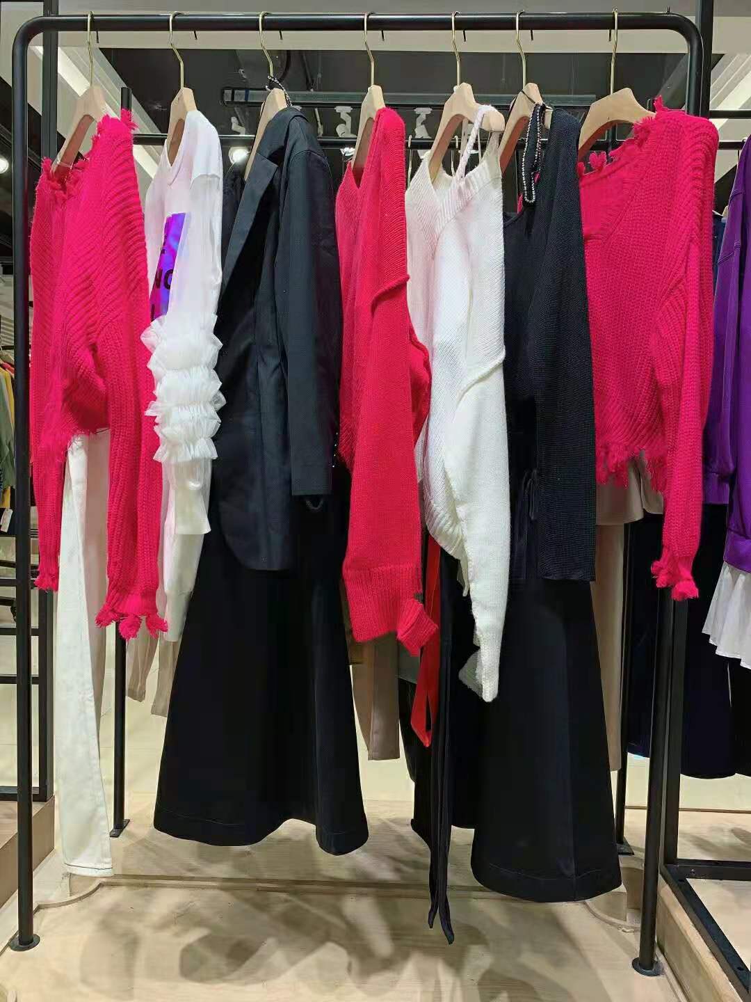 珞炫2021秋裝一 線輕奢潮牌女裝庫(kù)存尾貨一手貨源批發(fā)