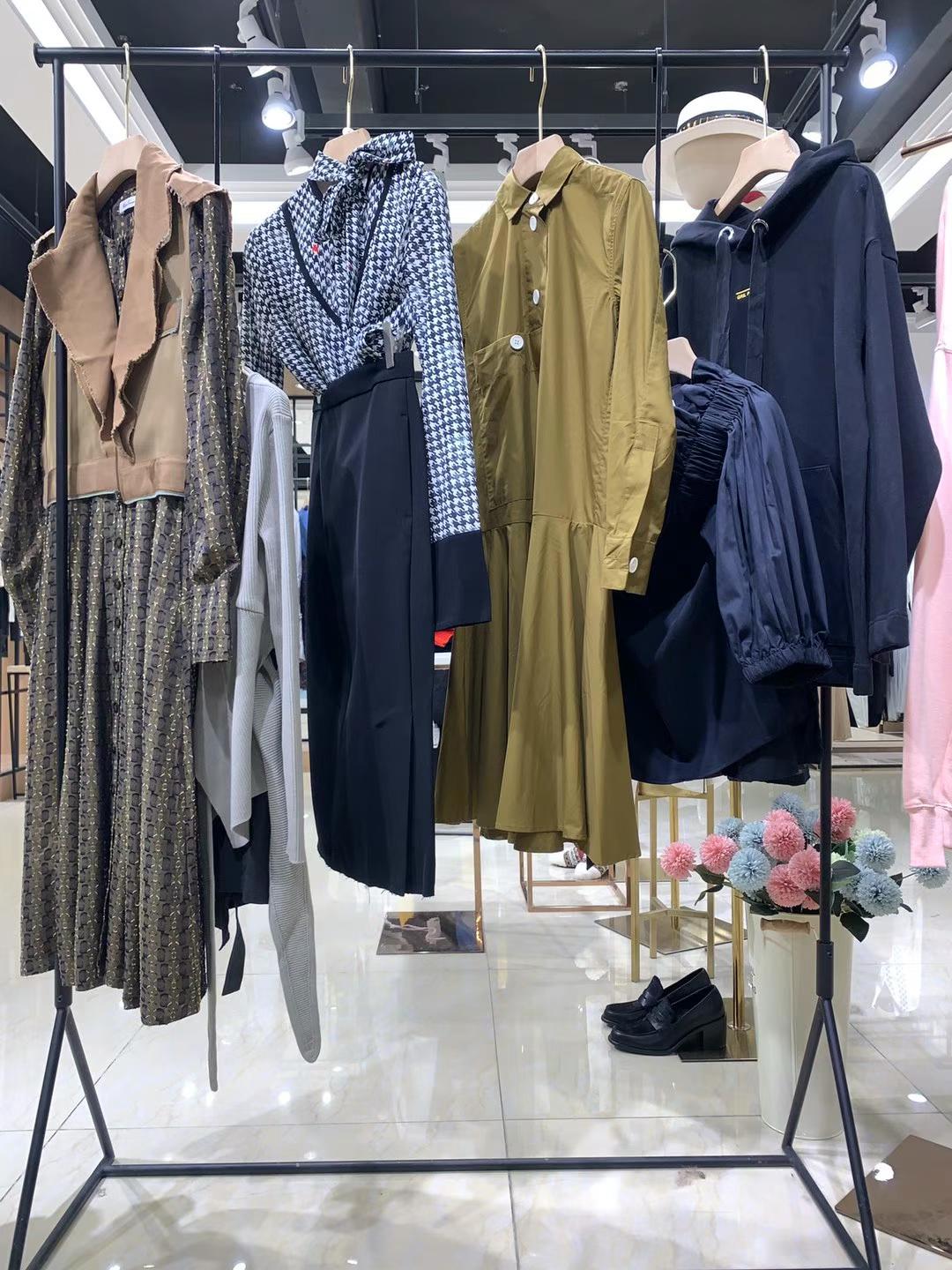 RT-RetroTomorrow2022春裝品牌女裝折扣批發(fā)供應商價格