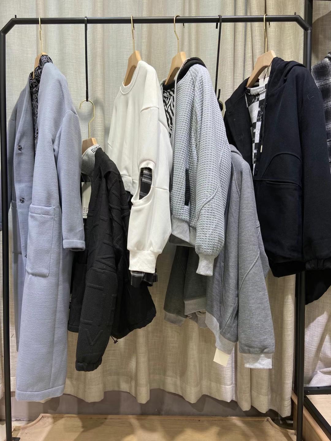 九度&花絮廣州休閑潮牌大碼女裝品牌折扣批發(fā)一手貨源