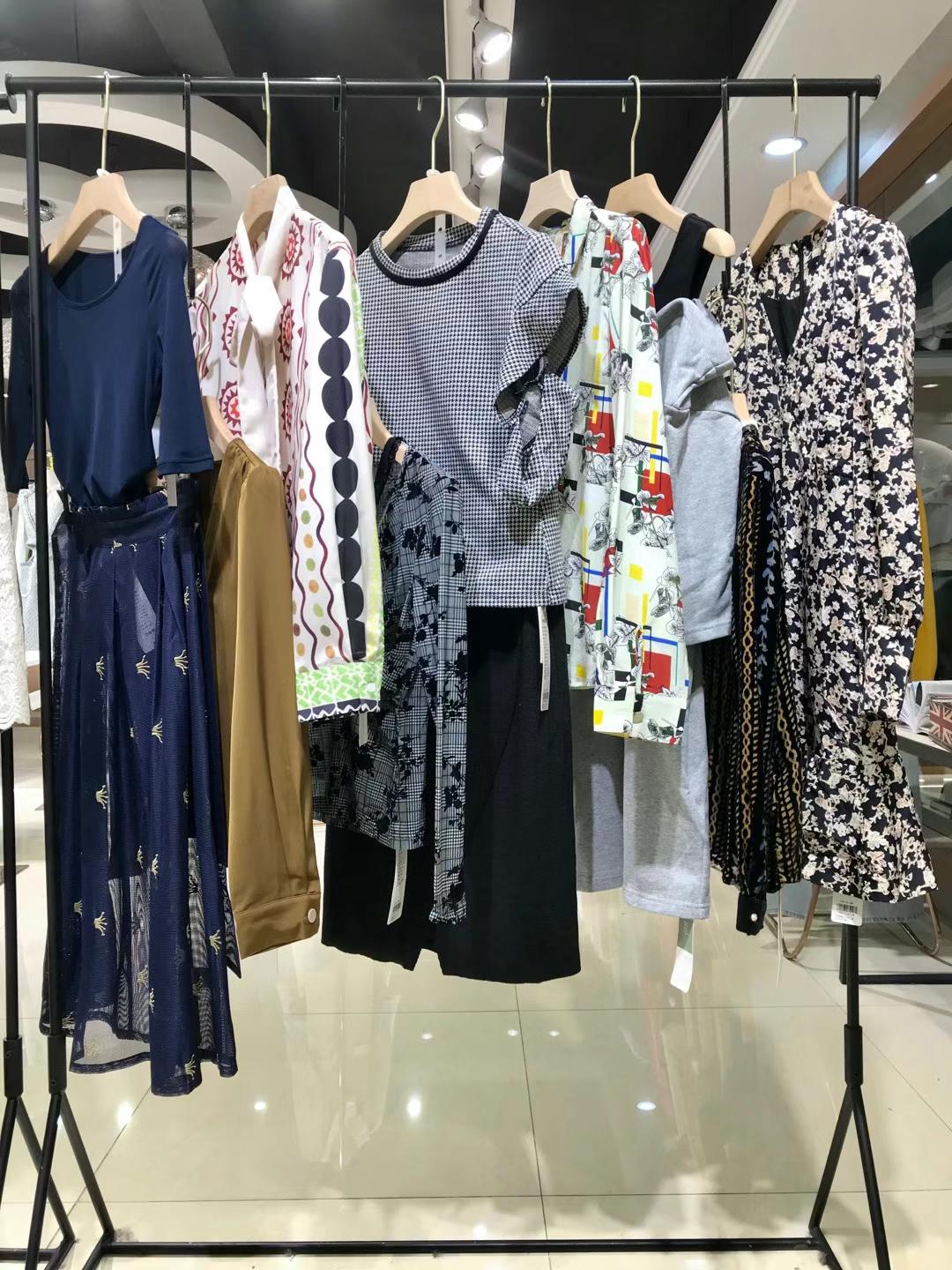 深圳品牌納蔻2021秋高 端輕奢品牌專柜撤柜批發(fā)市場