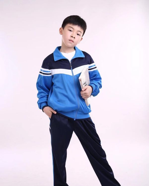 兒童春季全棉校服定制 亞非拉服飾 運(yùn)動服生產(chǎn)廠