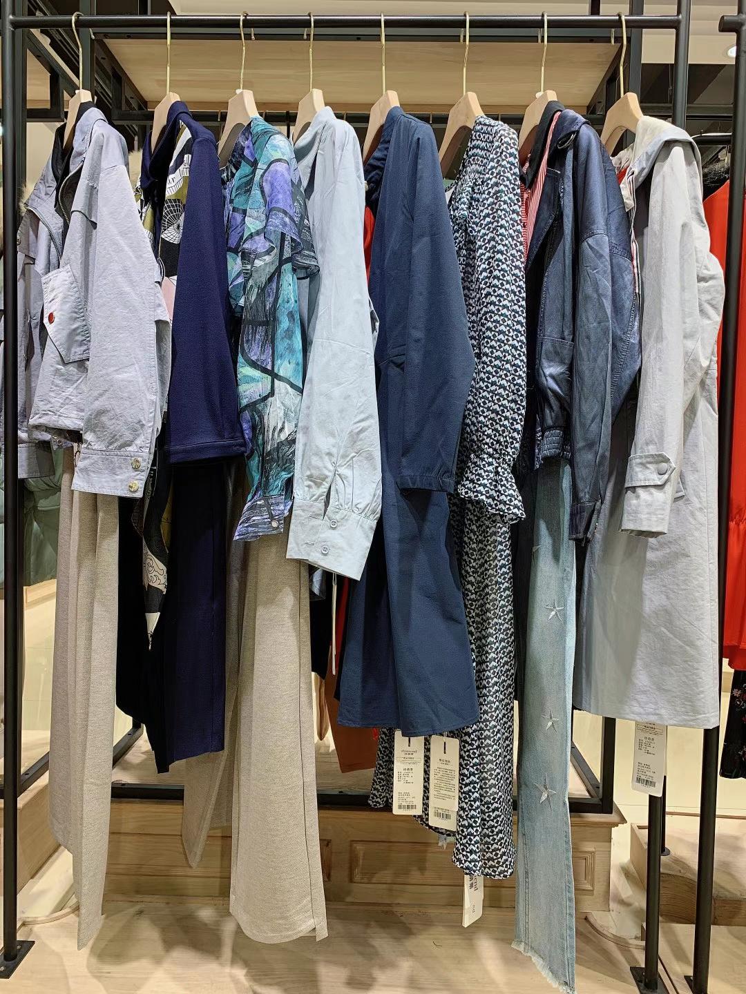 【詩(shī)萌蒂】21秋一二線高 端精 品折扣女裝，都市時(shí)尚品牌折折扣女裝貨源