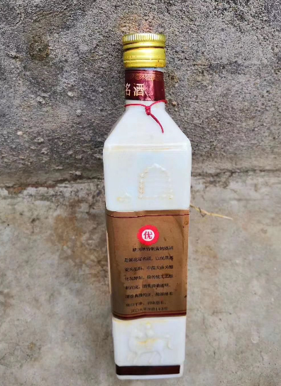 1992年黃鶴樓酒批發(fā)價多少錢