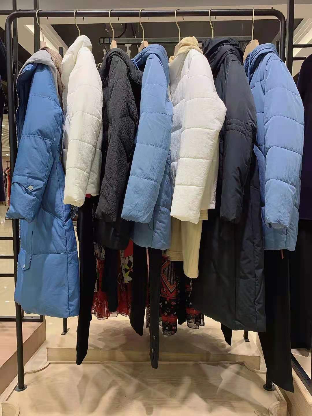 上海高端一二線品牌弗雷姆夫2021秋精 品女裝尾貨批發(fā)供應商