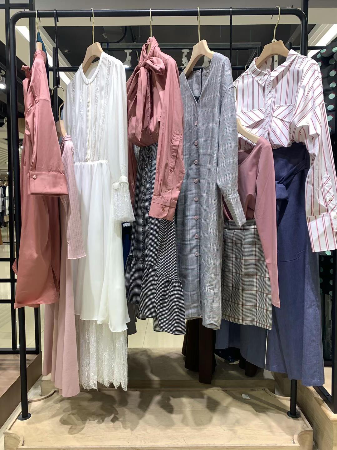 【Re-BLUE】22春專柜撤柜下架品牌女裝折扣批發(fā)供應