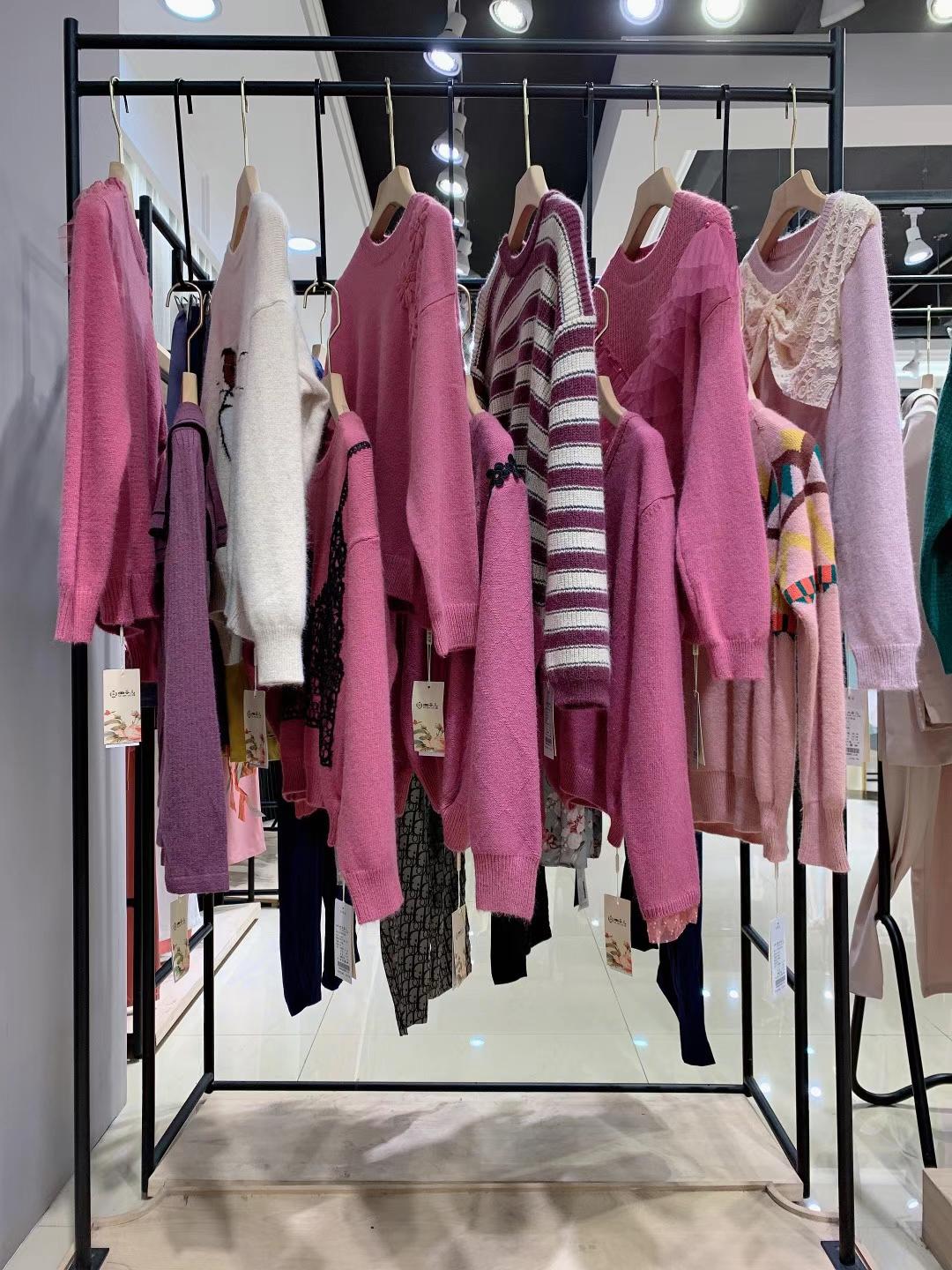 深圳高 端精 品【古丘谷兒】22春品牌毛衣女裝專柜正品直播一手貨源進貨渠道