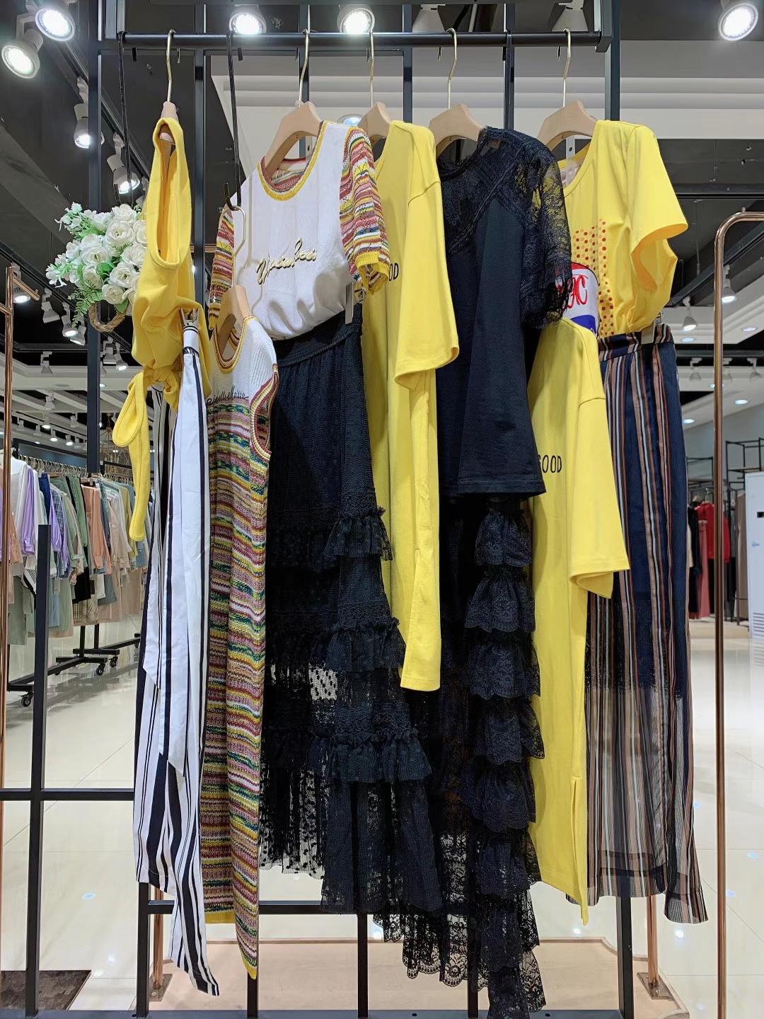 【摩薩克】22夏高 端專柜品牌女裝庫存尾貨實體直播一手貨源直批