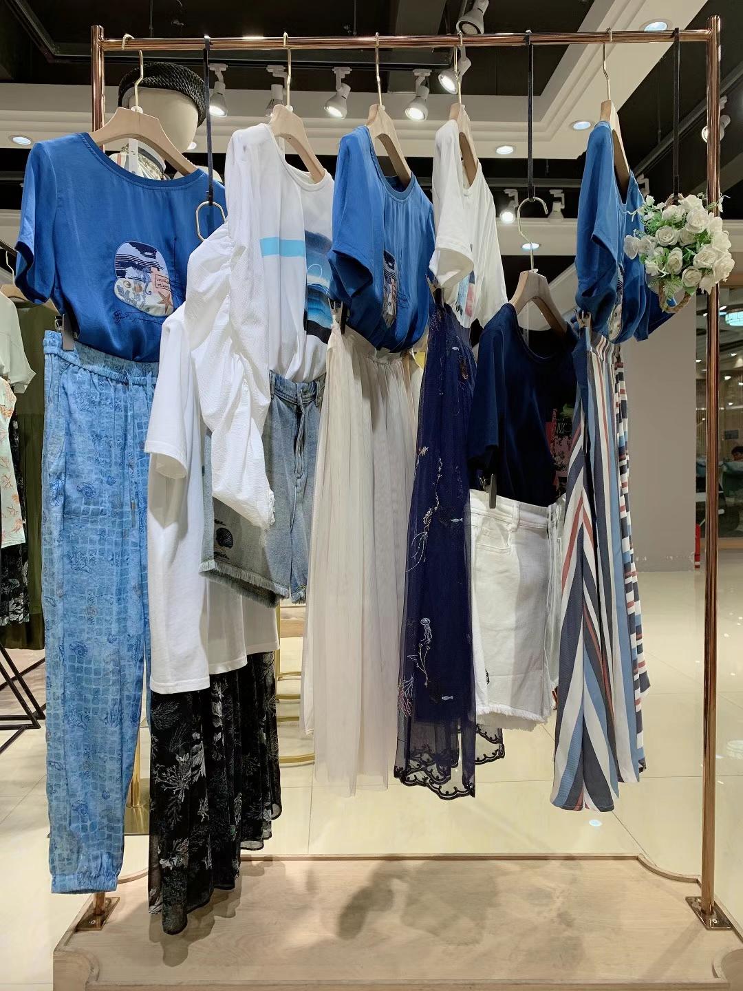 麗迪莎22夏精 品大碼女裝品牌庫存尾貨貨源走份廣州精 品一手女裝批發(fā)
