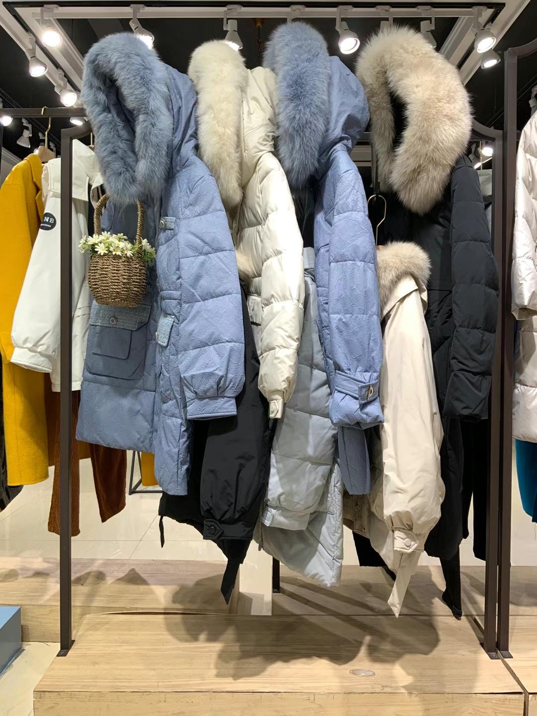 朗曼笛/帝素21冬裝品牌組合羽絨服女裝折扣一手貨源批發(fā) 專柜撤柜女裝雜款尾貨批發(fā)