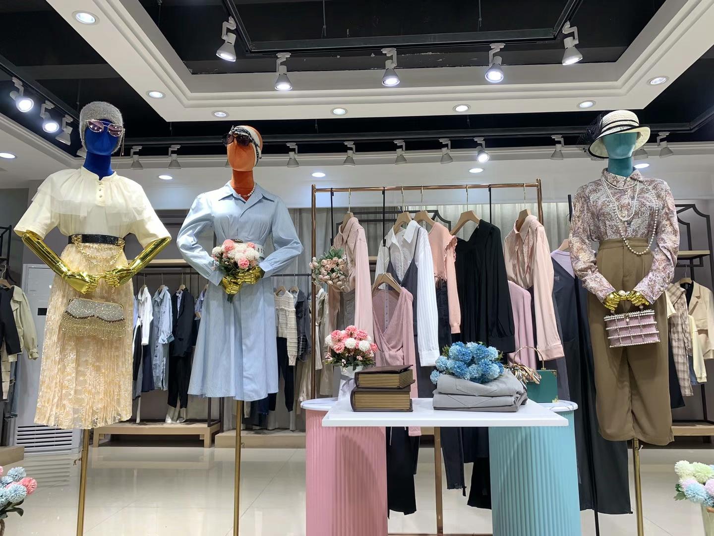 上海專柜下架品牌新作JUSTZZU2022春大  牌女裝折扣尾貨批發(fā)供應(yīng)商