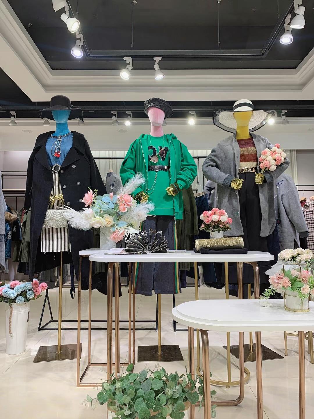 知 名女裝地素2022夏品牌折扣店女裝尾貨庫存批發(fā)