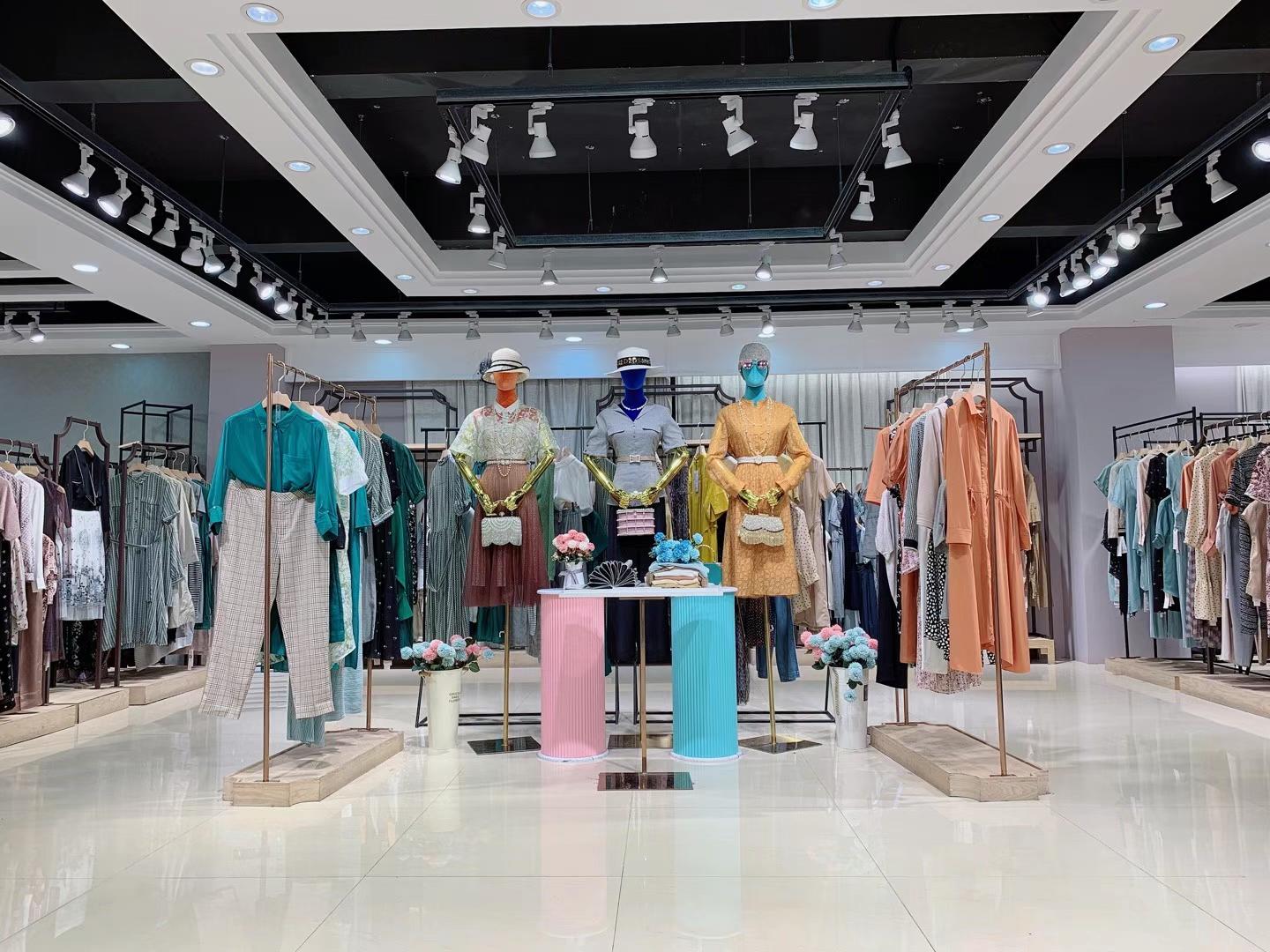 高端 品牌華人杰2022春夏時尚女裝庫存尾貨批發(fā)