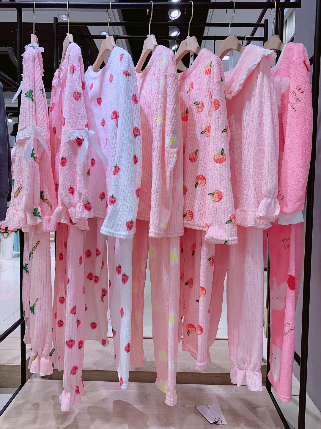 歐美家家居服加絨加厚款品牌過季女裝一手貨源