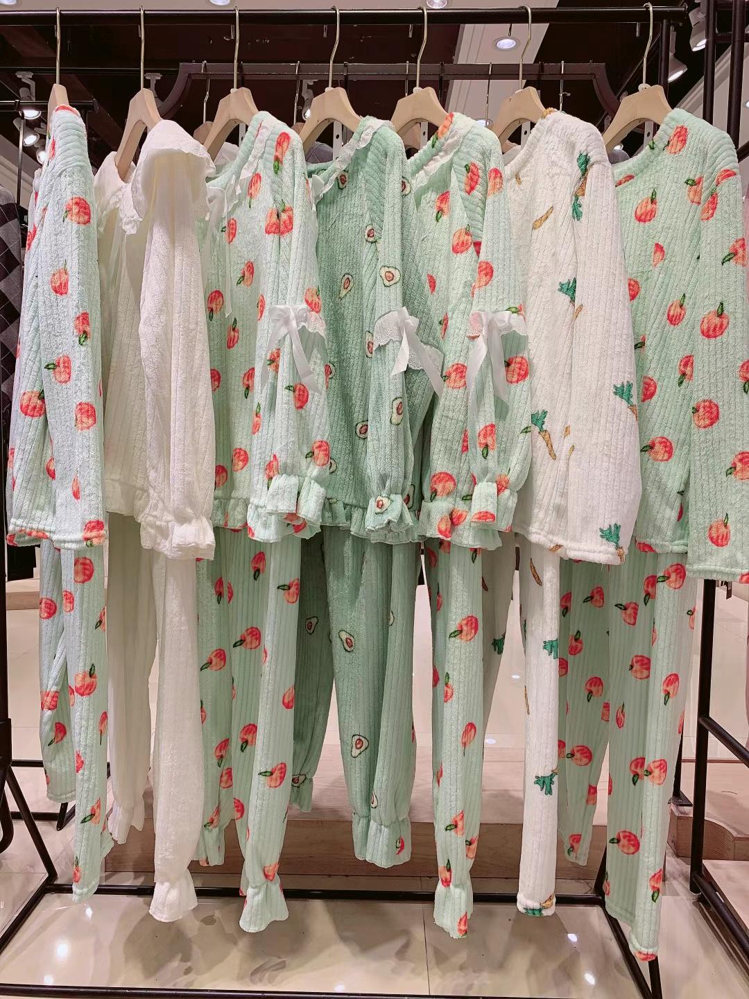 歐美家家居服加絨加厚款品牌過季女裝一手貨源
