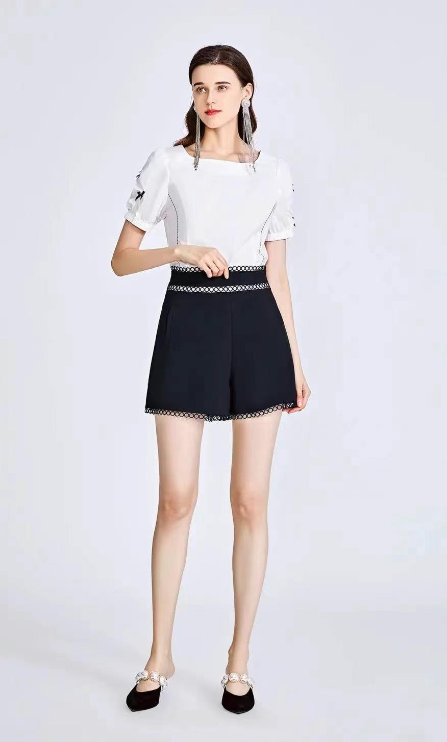 高端輕奢品牌迪笛歐 2022春折扣女裝店庫存尾貨批發(fā)