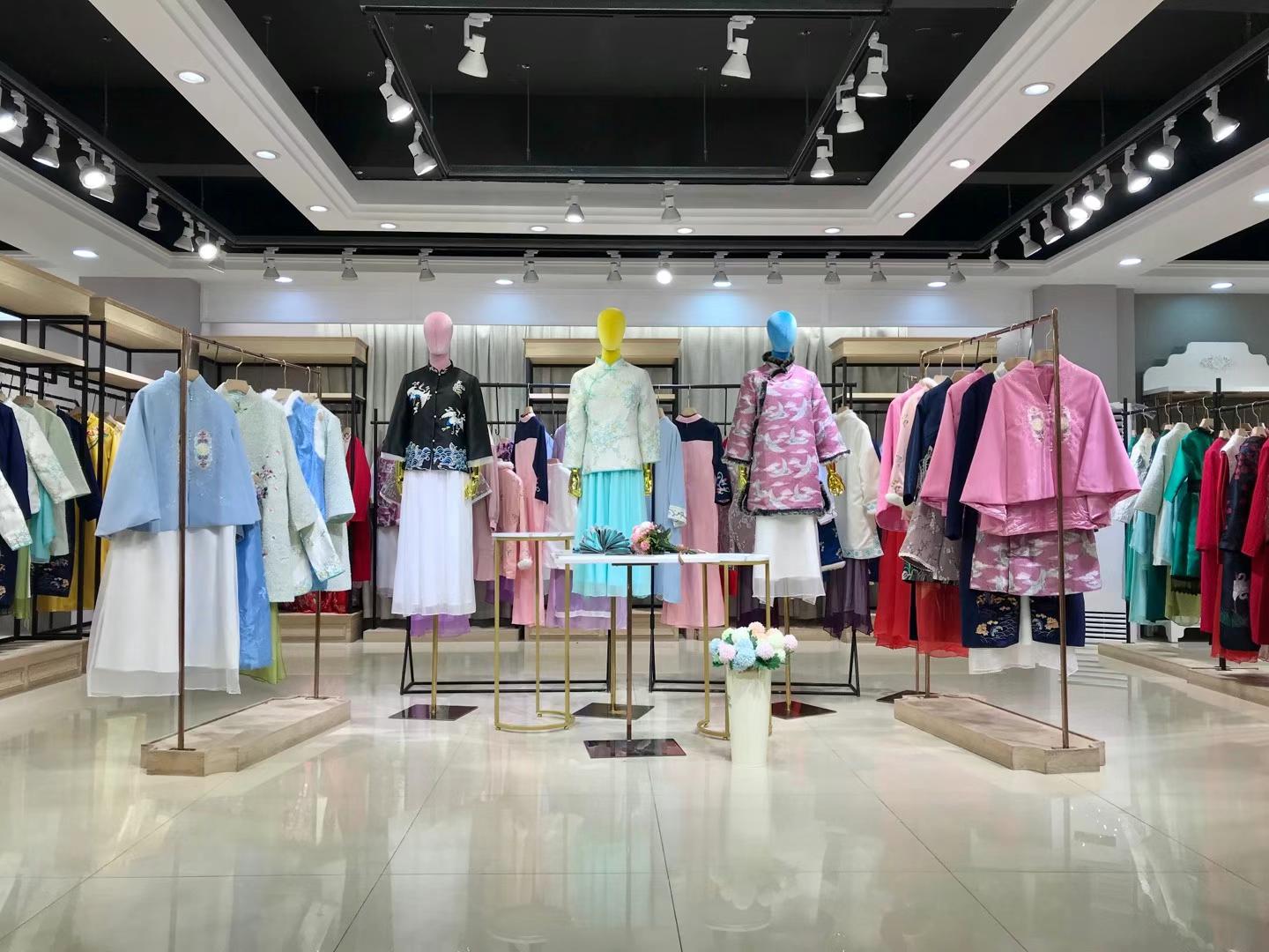 羽墨中國(guó)風(fēng)2021秋冬專柜下架品牌女裝尾貨庫(kù)存走份批發(fā) 國(guó)內(nèi)尾貨服裝批發(fā)市場(chǎng)