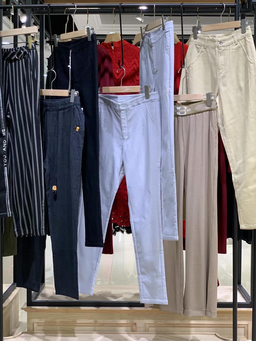 逸貝/蜜糖女褲21秋裝品牌折扣女裝貨源供應鏈 折扣直播一折拿貨渠道