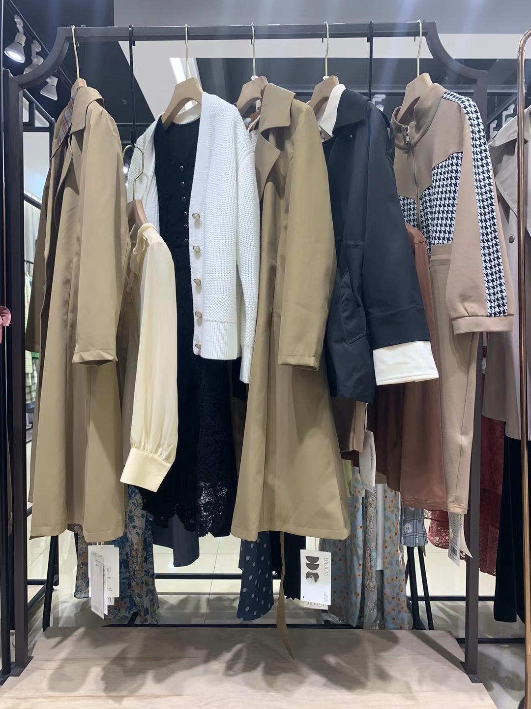 女裝雜款尾貨貨源迪笛歐2022淘寶品牌折扣店庫(kù)存女裝撤柜批發(fā)進(jìn)貨渠道